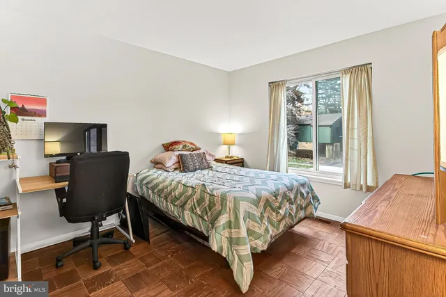 $565,000 | 1809 Ivy Oak Square, Unit 61, Reston, VA 20190