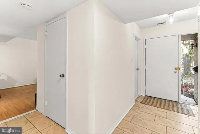 $565,000 | 1809 Ivy Oak Square, Unit 61, Reston, VA 20190