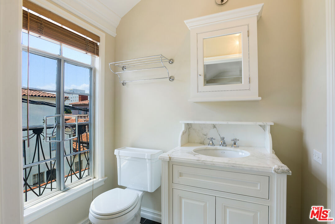 151 South Rodeo Drive Beverly Hills, CA 90212 - Photo 15 of 18