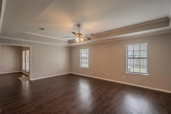 $304,900 | 117 Downwood Drive, Burleson, TX 76028