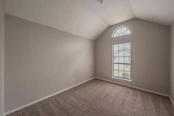 $304,900 | 117 Downwood Drive, Burleson, TX 76028