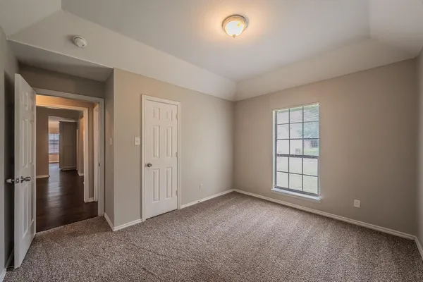 $304,900 | 117 Downwood Drive, Burleson, TX 76028
