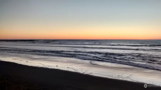 $5,000 | 1399 Ocean Shores Boulevard Southwest, Unit 2SE, Ocean Shores, WA 98569