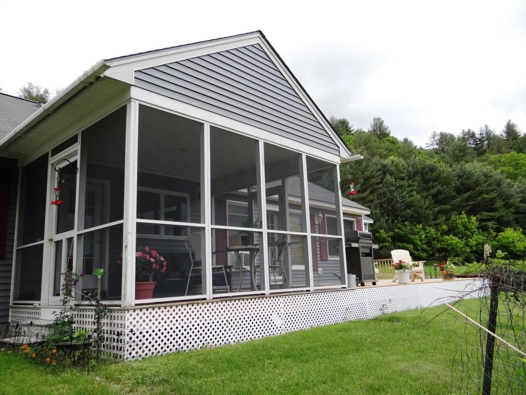 428 North Plainfield Road Lebanon, NH 03784 - Photo 5 of 30