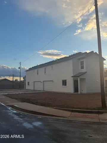 $600,000 | 956 North 4th Street, Unit A & B, Coolidge, AZ 85128