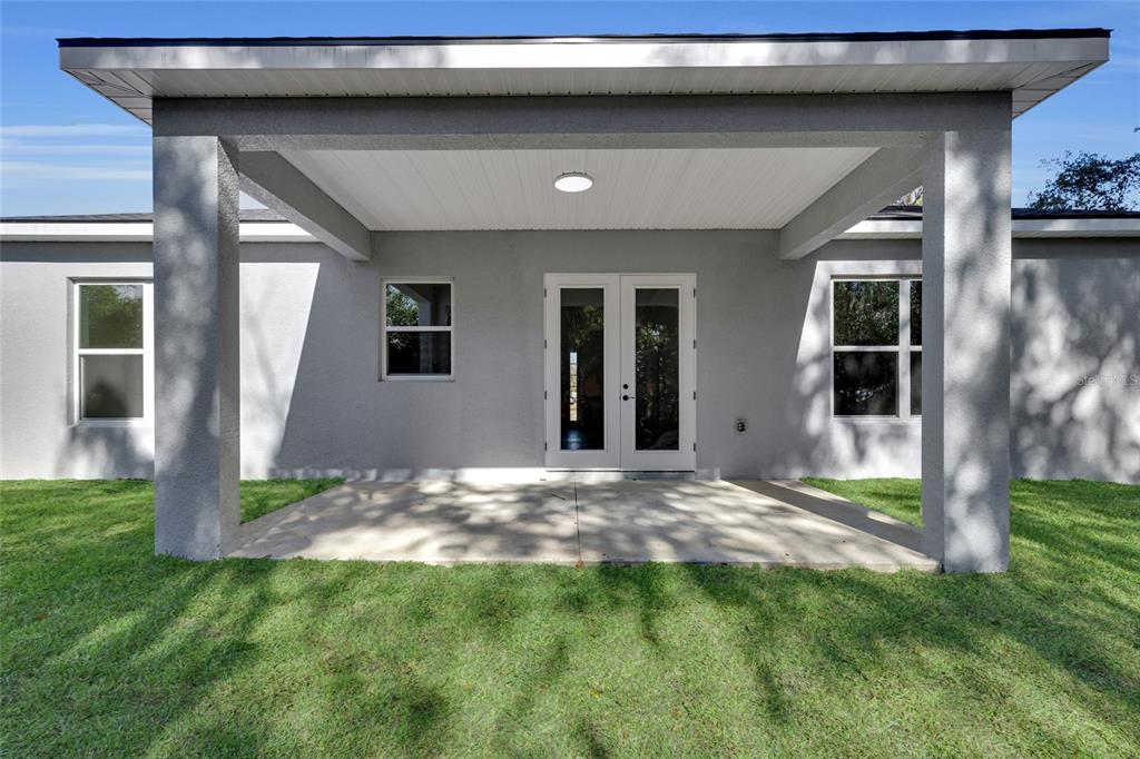 902 Southwest 2nd Street Ocala, FL 34471 - Photo 40 of 42 a view of a porch of the house