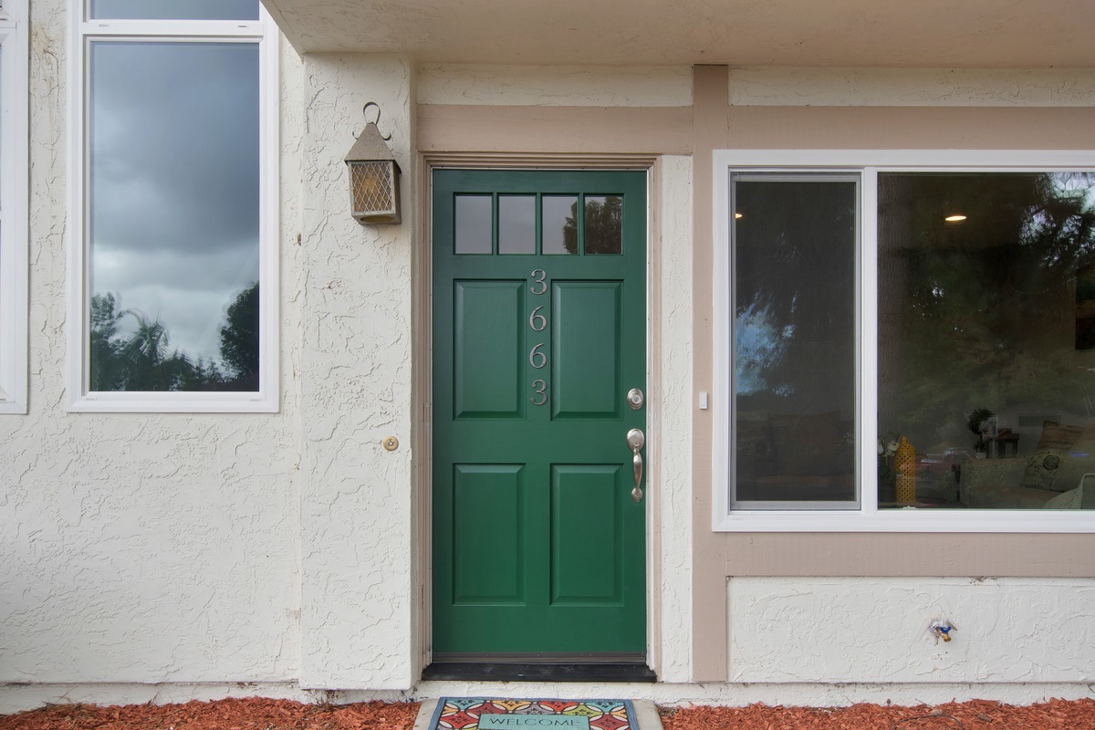 3663 Harbor View Way Oceanside, CA 92056 - Photo 3 of 25
