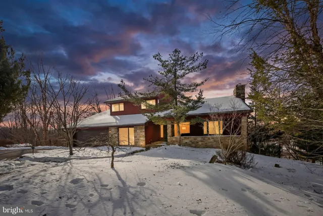 $900,000 | 13 Brook Farm Court, Cockeysville, MD 21030