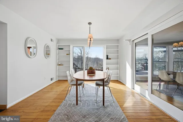 $900,000 | 13 Brook Farm Court, Cockeysville, MD 21030