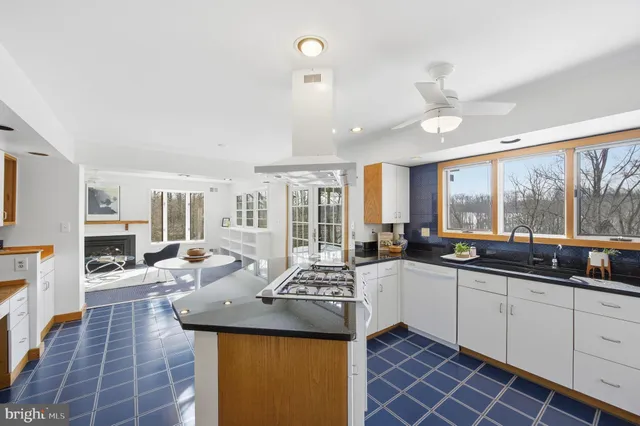 $900,000 | 13 Brook Farm Court, Cockeysville, MD 21030