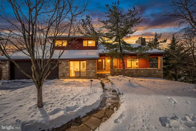 $900,000 | 13 Brook Farm Court, Cockeysville, MD 21030