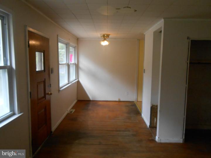 12 North Warwick Road Somerdale, NJ 08083 - Photo 4 of 9