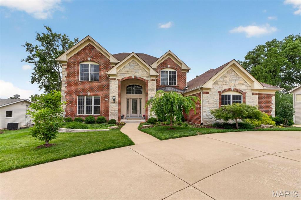 515 North Graeser Road Creve Coeur, MO 63141 - Photo 1 of 40 Gallery Image 1