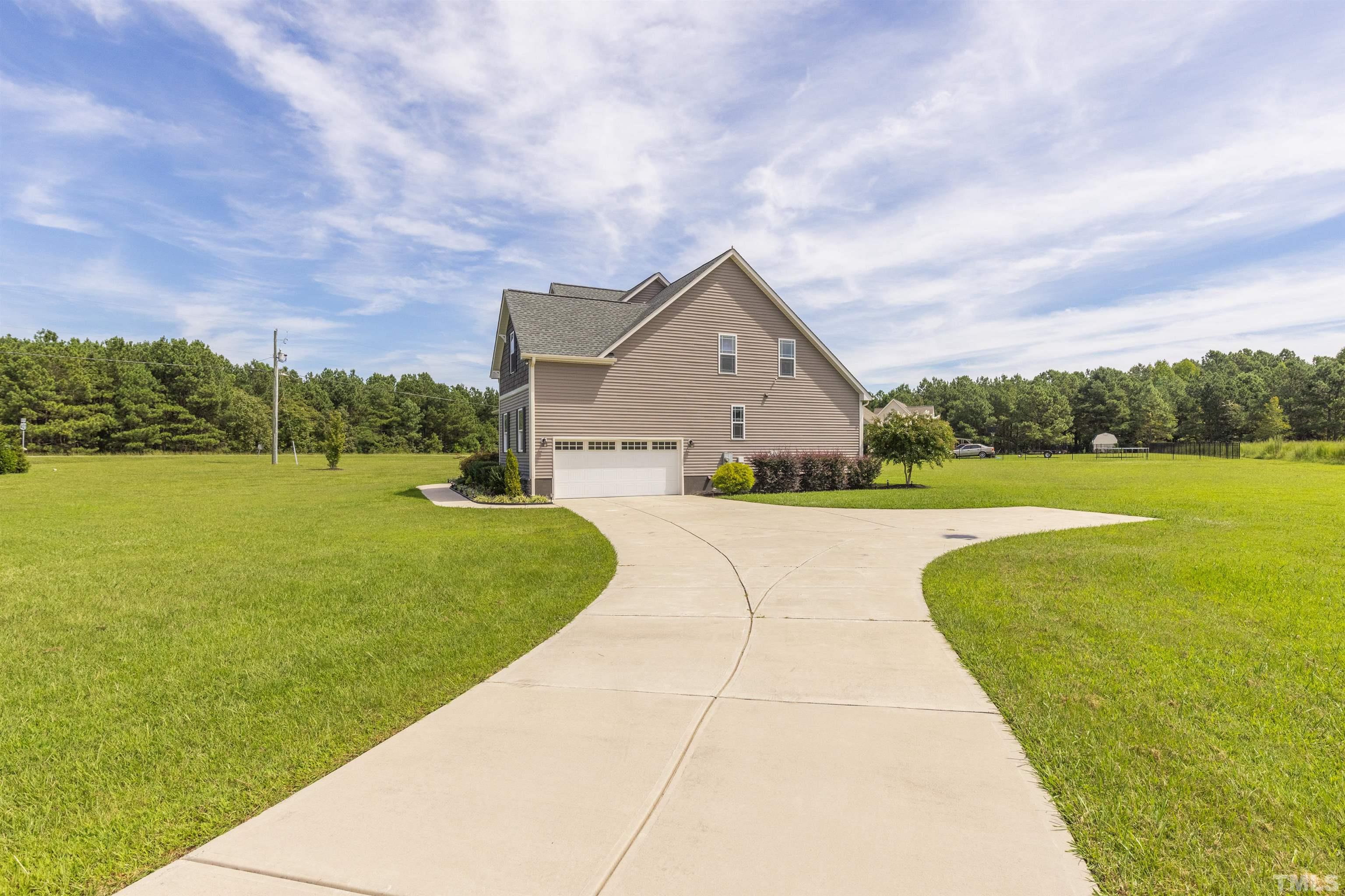 33 Neill Thomas Road Lillington, NC 27546 - Photo 4 of 44 Gallery Image 4