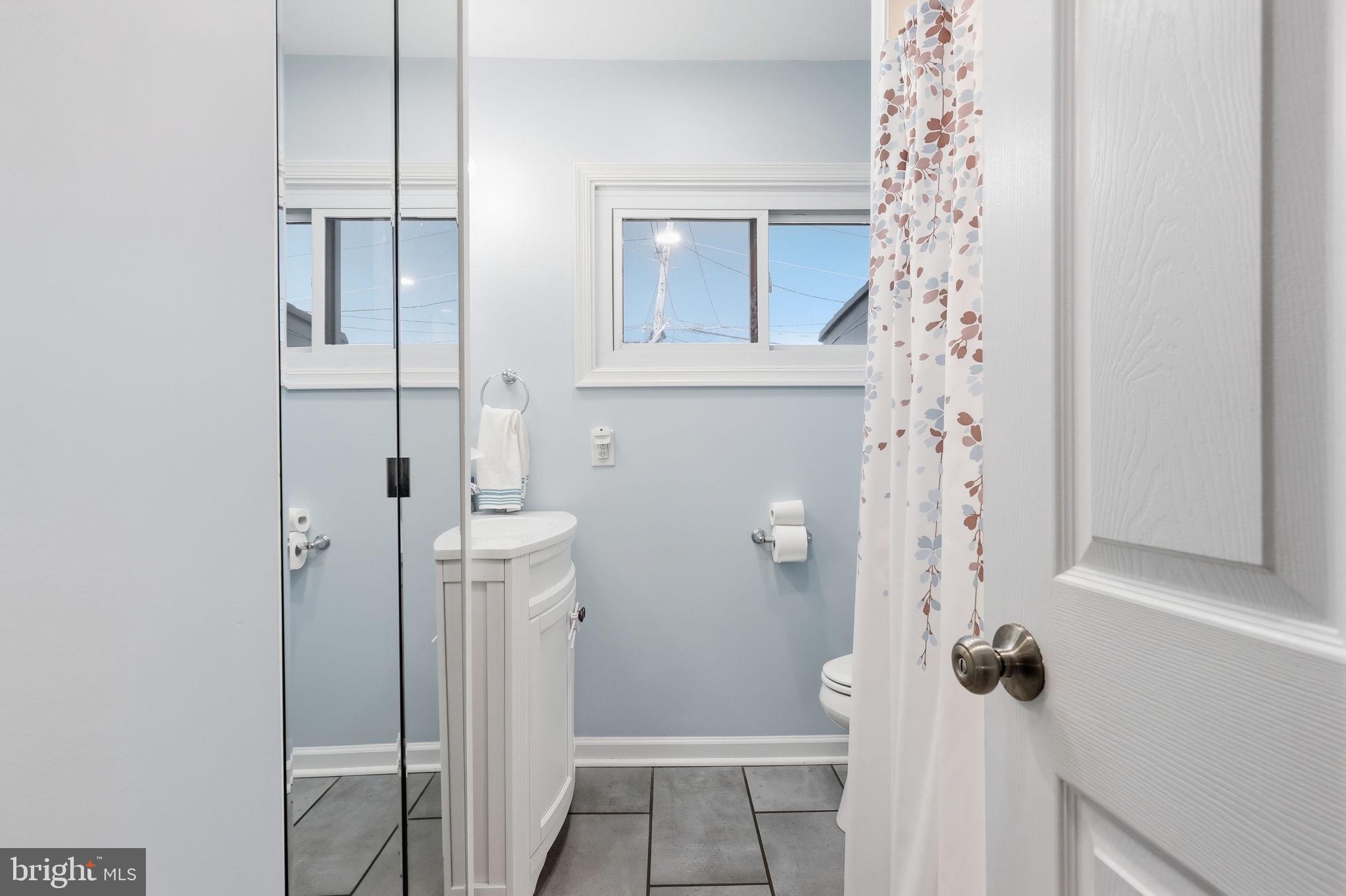 2808 Norcom Road Philadelphia, PA 19154 - Photo 10 of 37 Main Level Bathroom