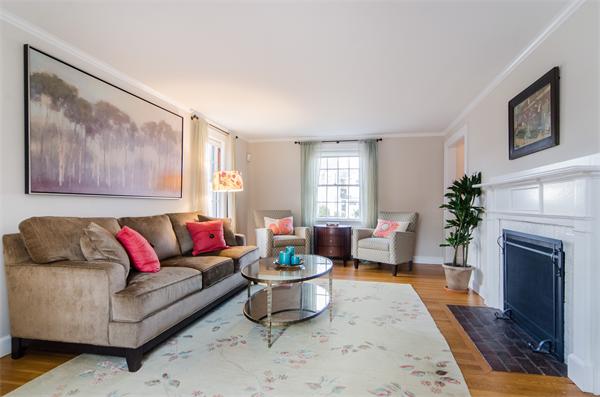 61 Whittier Road Needham, MA 02492 - Photo 4 of 14