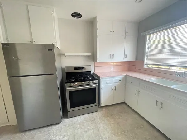 $2,895 | 3530 Orange Drive, Long Beach, CA 90807