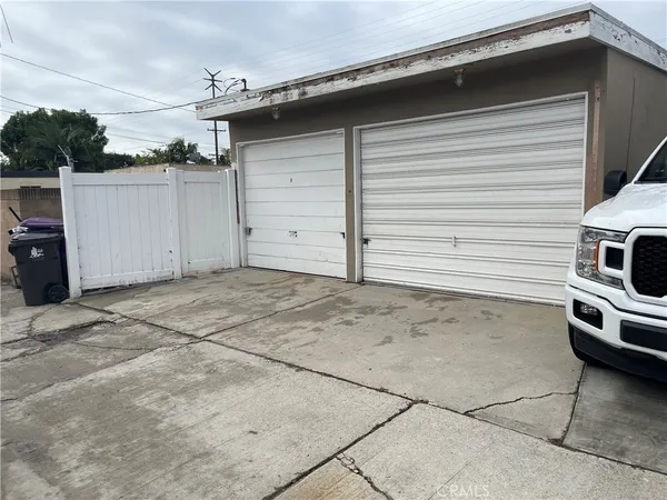 $2,895 | 3530 Orange Drive, Long Beach, CA 90807