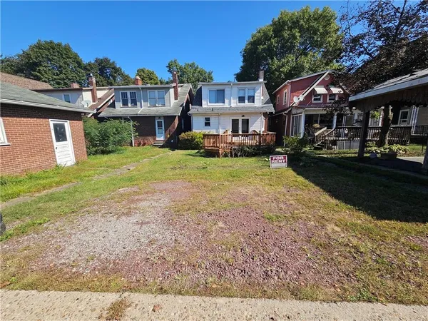 $850 | 1127 Highland Street, Unit 2, Tarentum, PA 15084