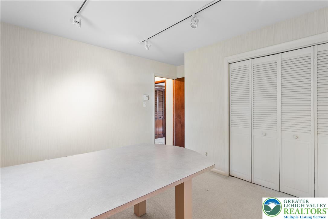 8034 Valley View Road Northampton, PA 18067 - Photo 19 of 27 Gallery Image 19