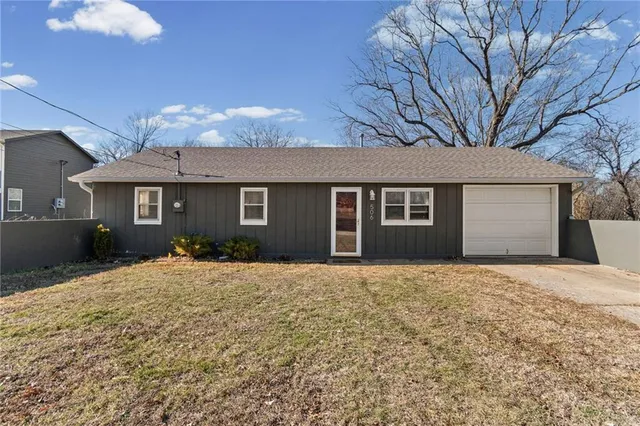 $190,000 | 506 North Water Street, Warrensburg, MO 64093