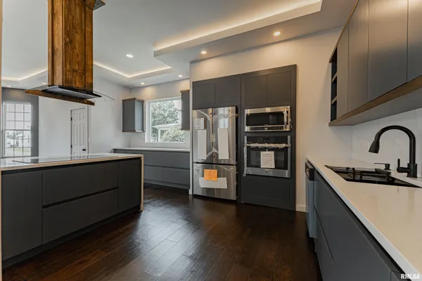 $249,900 | 418 Wyatt Avenue, Lincoln, IL 62656