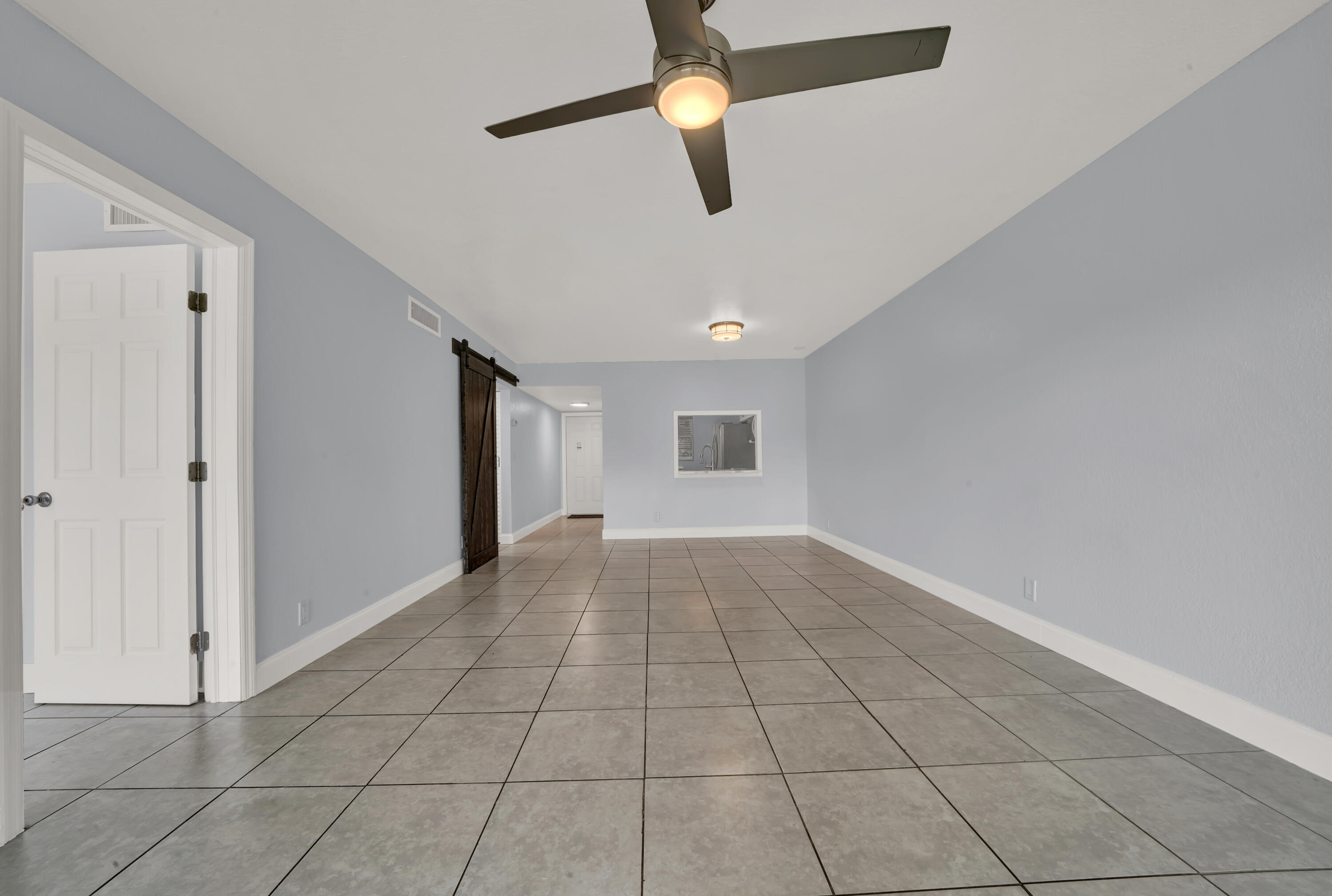 3905 North Nob Hill Road, Unit 105 Sunrise, FL 33351 - Photo 9 of 16 Living Room (2)