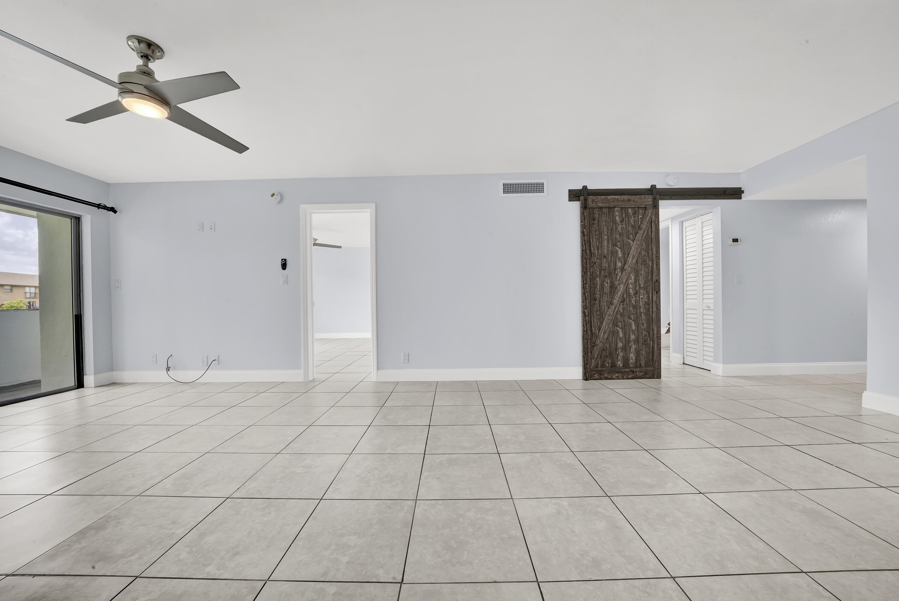3905 North Nob Hill Road, Unit 105 Sunrise, FL 33351 - Photo 10 of 16 Living Room (4)