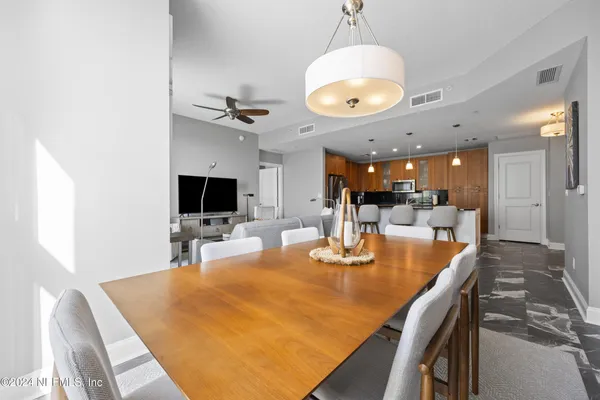 $560,000 | 1431 Riverplace Boulevard, Unit 2602, Jacksonville, FL 32207