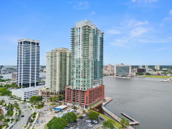 $560,000 | 1431 Riverplace Boulevard, Unit 2602, Jacksonville, FL 32207