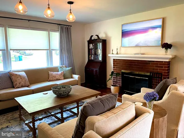 $3,450 | 7427 Grace Street, Springfield, VA 22150