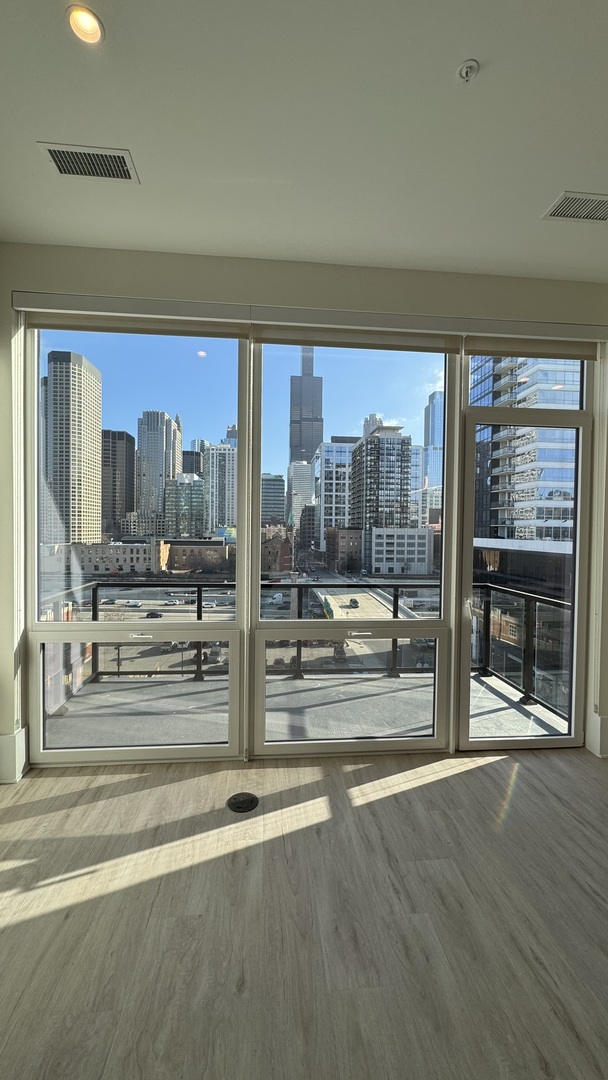 812 West Adams Street, Unit 1B01 Chicago, IL 60607 - Photo 2 of 12