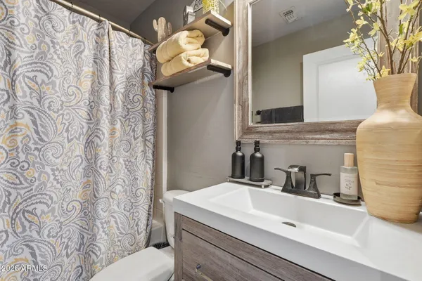 $619,999 | 3989 East Los Altos Drive, Gilbert, AZ 85297