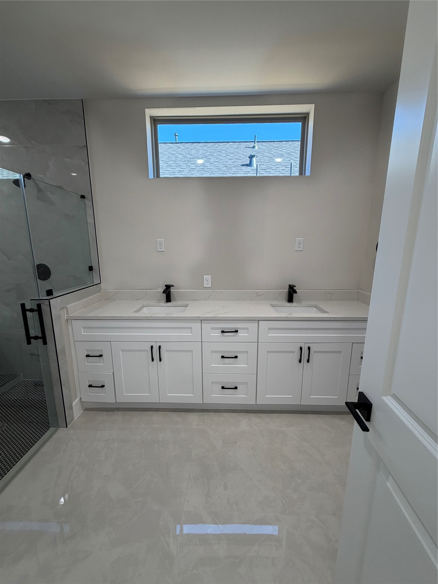 2523 Liguria Spring Spring, TX 77388 - Photo 12 of 26 a view of cabinets