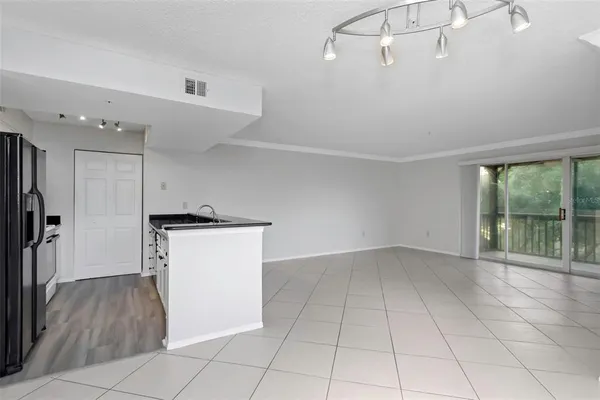 $1,999 | 2400 Feather Sound Drive, Unit 1328, Clearwater, FL 33762