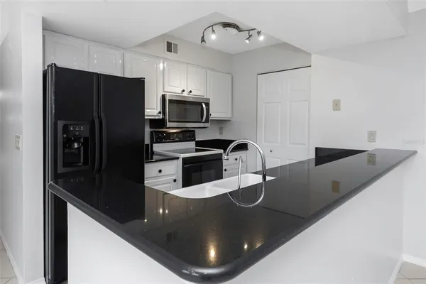 $1,999 | 2400 Feather Sound Drive, Unit 1328, Clearwater, FL 33762