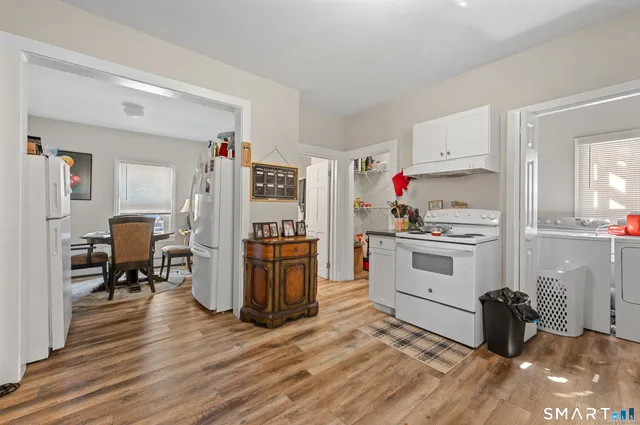 $1,800 | 26 Monroe Street, Unit 1, Norwich, CT 06360