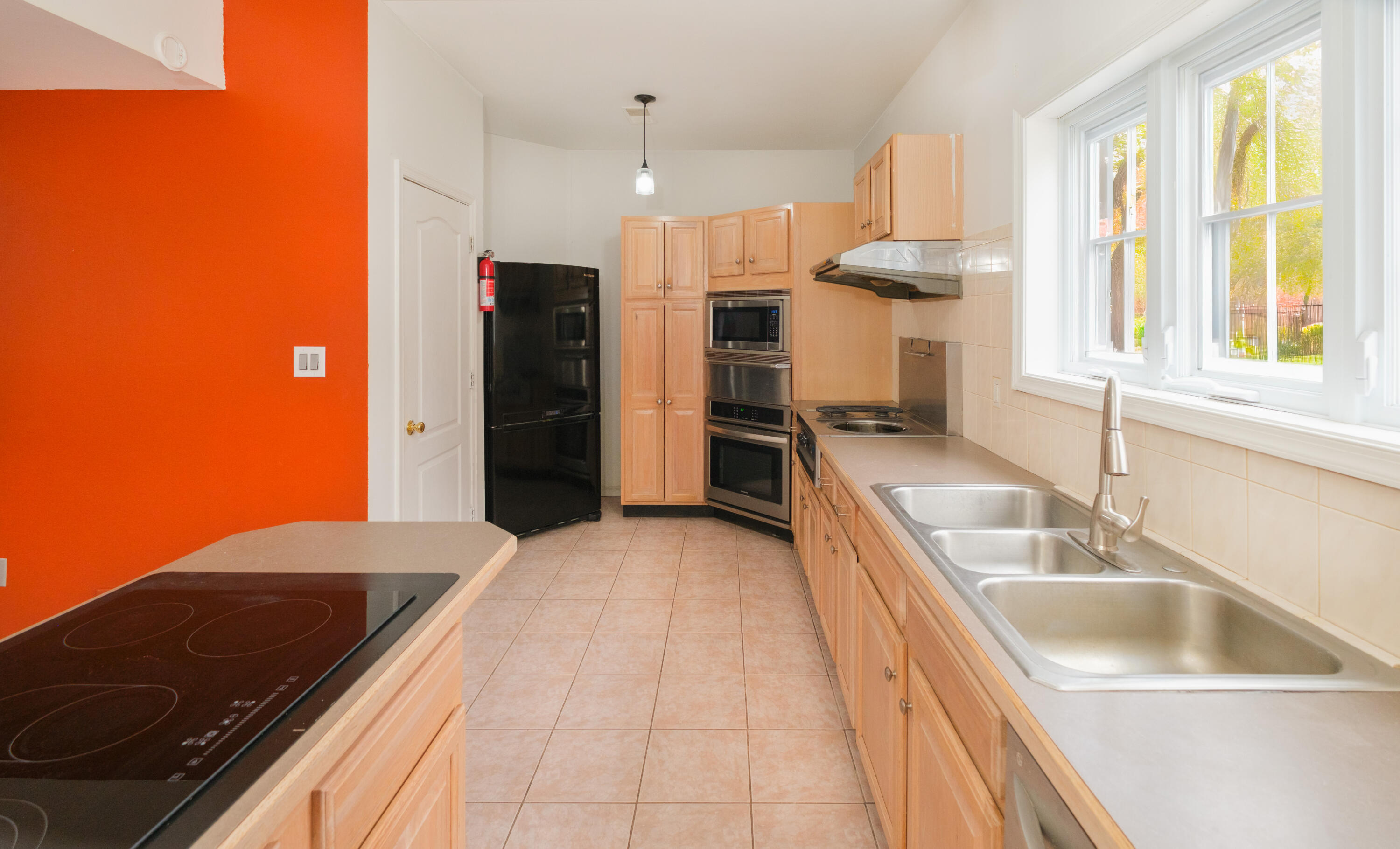 2113 Laurel Ridge Road East Stroudsburg, PA 18302 - Photo 13 of 56 2113LRRKW05