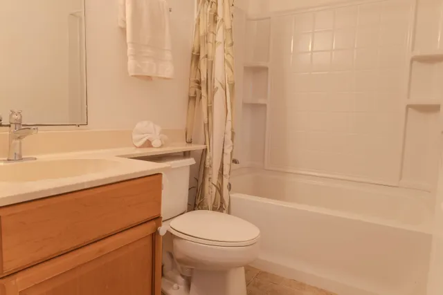 $470,000 | 94-6663 Kamaoa Road, Naalehu, HI 96772