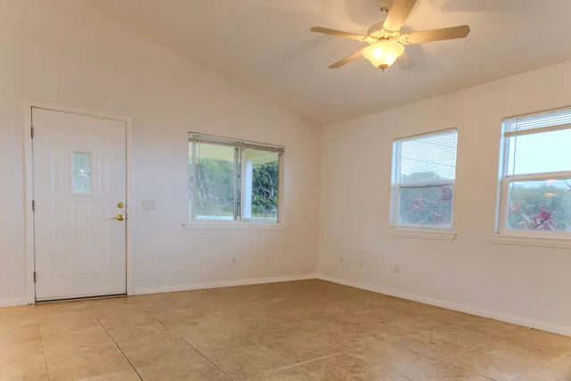 $470,000 | 94-6663 Kamaoa Road, Naalehu, HI 96772