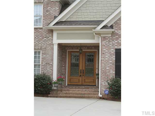 5319 Landguard Drive Raleigh, NC 27613 - Photo 3 of 25 Gallery Image 3