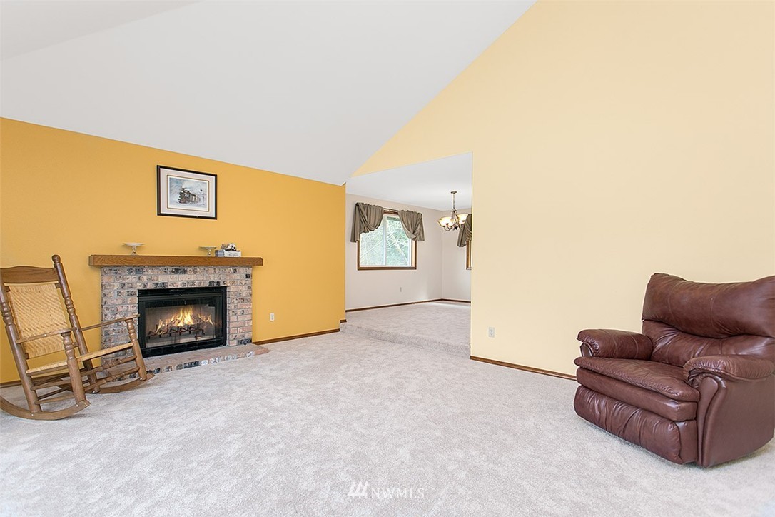 15375 Southeast 183rd Drive Renton, WA 98058 - Photo 4 of 24 Gallery Image 4