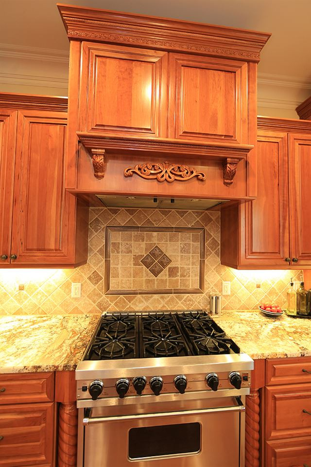 1809 Silver Mist Court Raleigh, NC 27613 - Photo 17 of 30 Kitchen