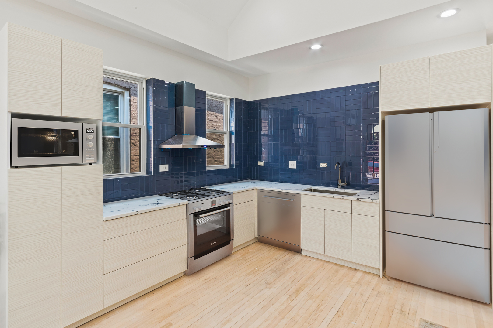 2711 West 24th Street Chicago, IL 60608 - Photo 5 of 29