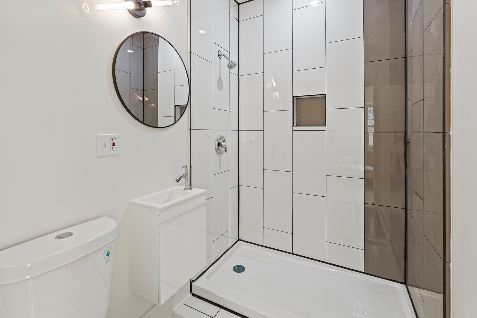 2711 West 24th Street Chicago, IL 60608 - Photo 9 of 29