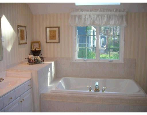 1 Miscoe Hill Road Upton, MA 01568 - Photo 5 of 15 Gallery Image 5