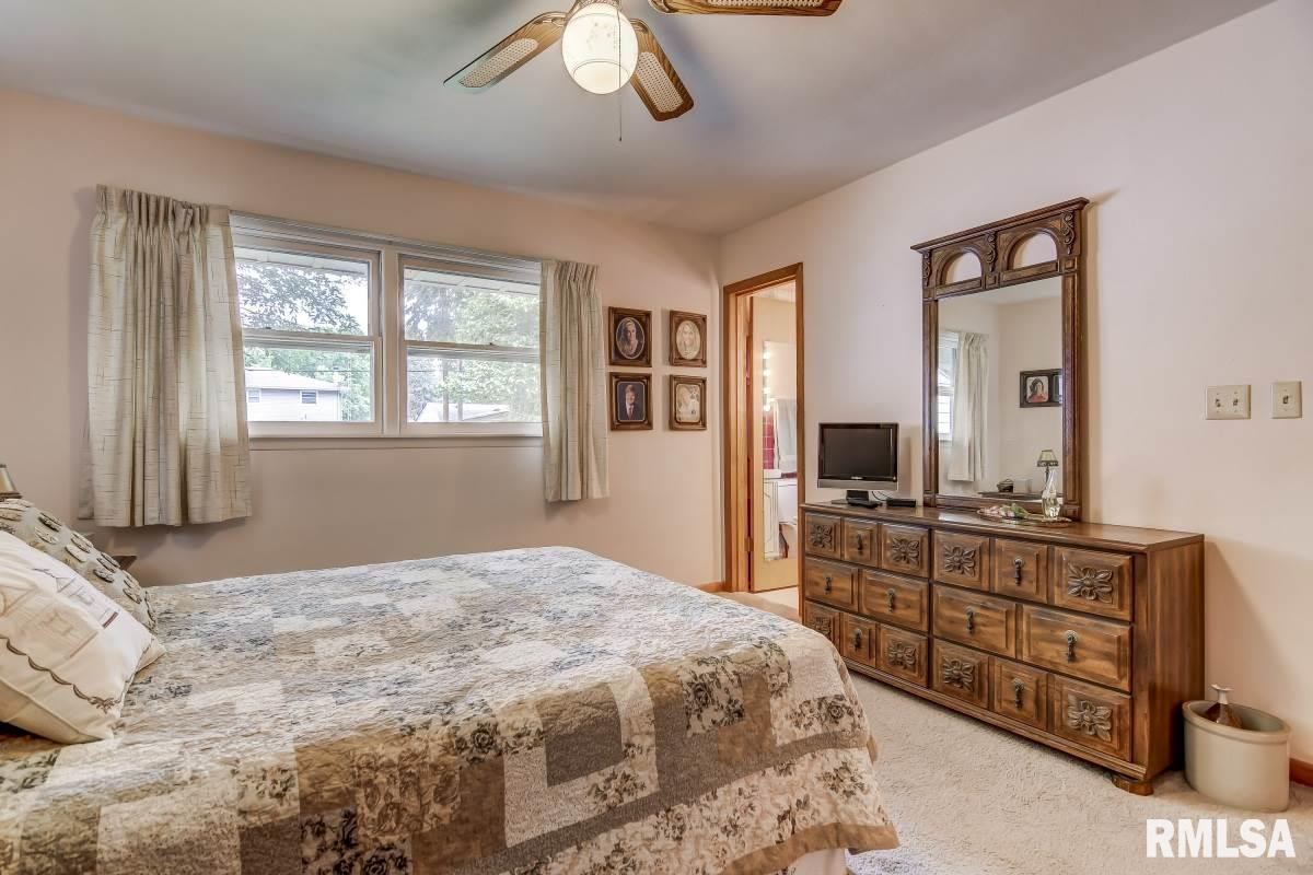 2721 Huntington Road Springfield, IL 62703 - Photo 15 of 36