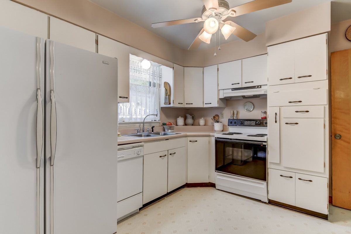 2721 Huntington Road Springfield, IL 62703 - Photo 6 of 36