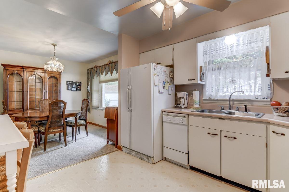 2721 Huntington Road Springfield, IL 62703 - Photo 7 of 36