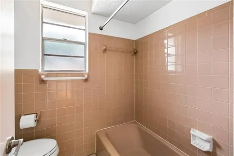 $305,000 | 3715 Mimosa Court, New Orleans, LA 70131